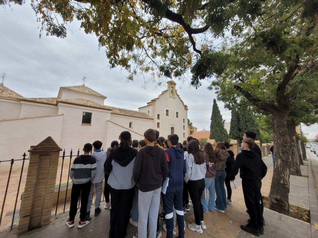 Descubriendo el Arte Románico a Través de Maquetas Únicas